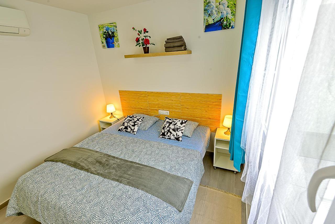 Oceanfront Duplex With A Rooftop Pool And Terrace El Puerto de Santa Maria Ngoại thất bức ảnh